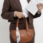 کیف پاسپورتی آویز کربات